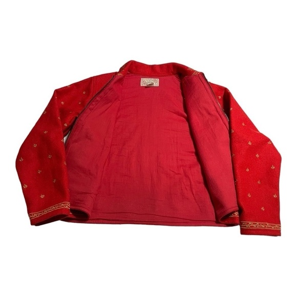 Vintage New Direction Red and Gold embroidered Blazer size S made in India - Picture 8 of 9